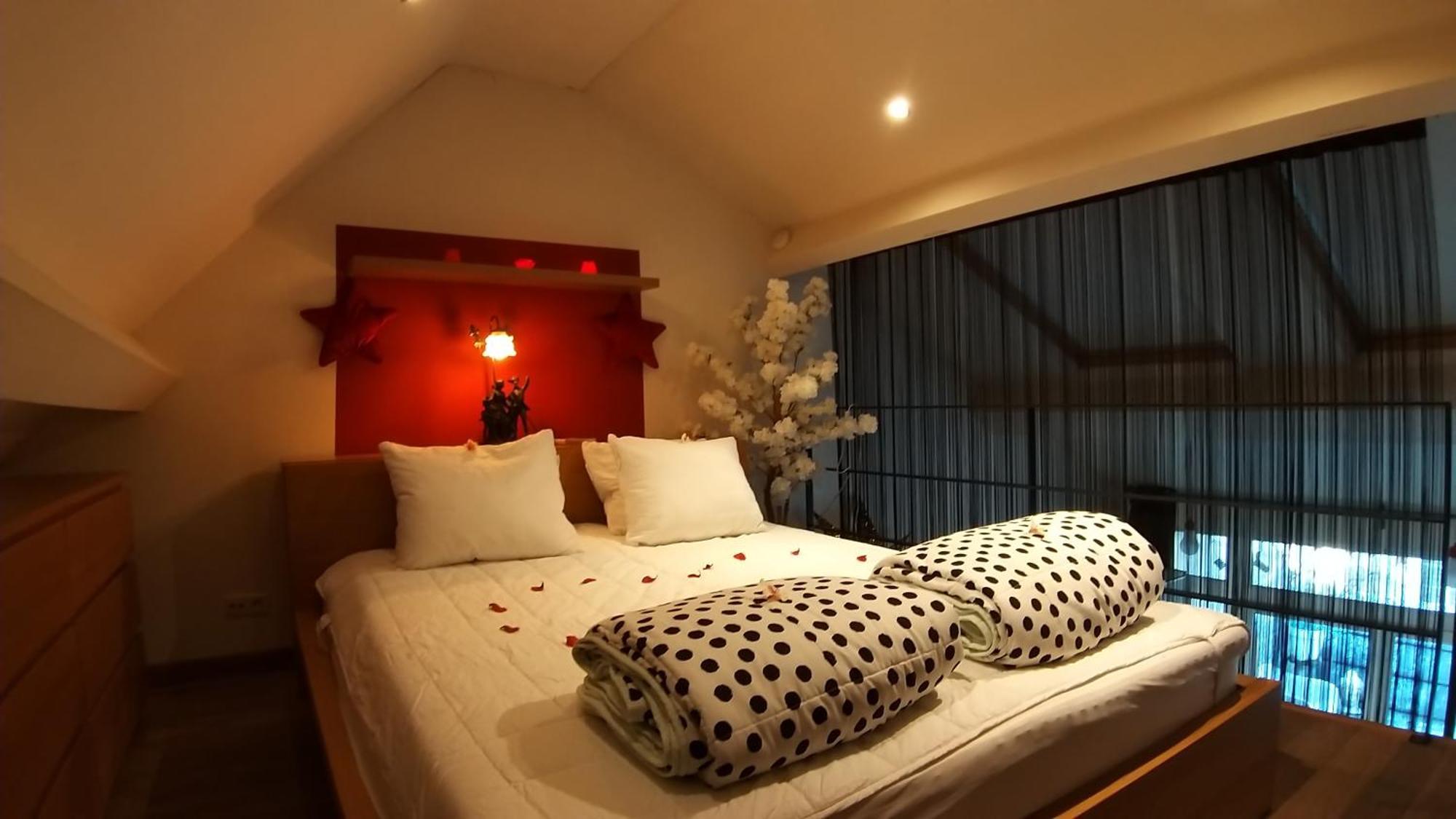 Ferienwohnung Wellness Loft With Sauna, Jacuzzi, Roof Terrace & Amazing View Antwerpen Exterior foto
