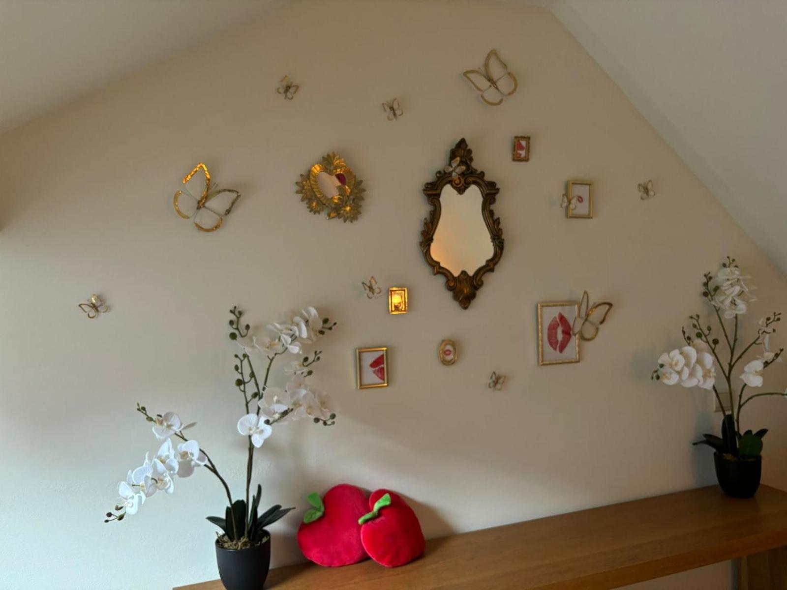Ferienwohnung Wellness Loft With Sauna, Jacuzzi, Roof Terrace & Amazing View Antwerpen Exterior foto