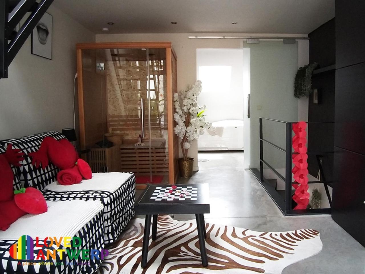 Ferienwohnung Wellness Loft With Sauna, Jacuzzi, Roof Terrace & Amazing View Antwerpen Exterior foto
