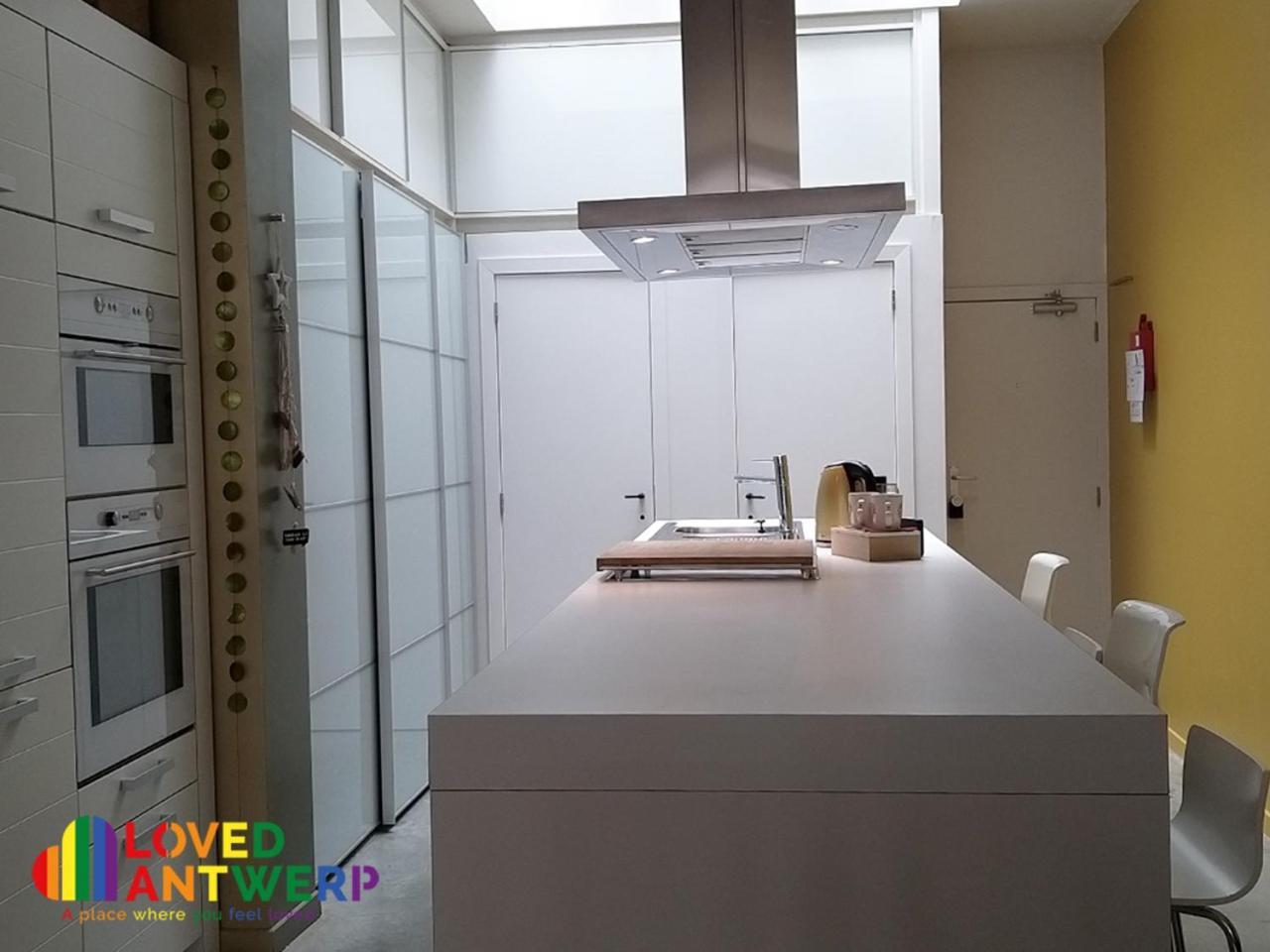Ferienwohnung Wellness Loft With Sauna, Jacuzzi, Roof Terrace & Amazing View Antwerpen Exterior foto
